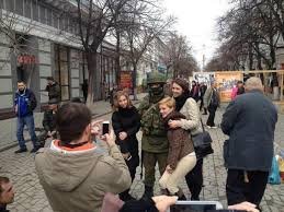 А вот фотки с Крыма ,с Российскими оккупантами)) Укры, есть разница?