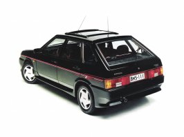 В Германии, в самом конце ГДР, вот во что девятки превращали, называя их "Lada Night".