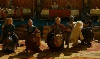 вот к примеру пять королей вестероса и актёры их игравшие ваще непохожи