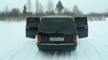 15 версий легендарного российского вседорожника