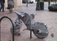 Больше похоже на чью-то шутку, а не на охранный комплекс