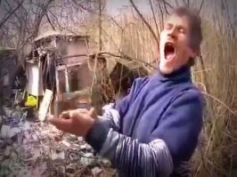 никого не задел, с дороги убрался, молодец , уж лучше так чем "одна нога здесь другая там"