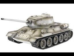 Вот 2 самых настоящих танка, а всё, что вы видели выше - срань господня. С утра и до вечера с внуком сражаемся, я за немцев, он за русских. Если во дворе играем, то собирается куча народу и все, сцуко, болеют за внука. Такие вот неправильные эстонцы