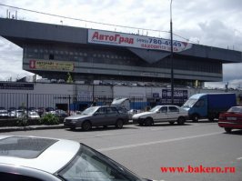 Варшавский Техцентр вроде...Както заезжал туда, "коренные москвичи" прям на въезде зазывали: "ТАРАХОЙ,ЗАЕХАЙ К НАМ, ФСЁУ 
ОТРЭМОНТЫРУЕМ"