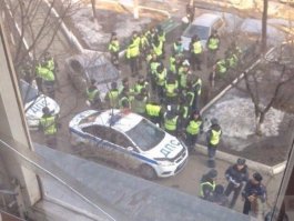 На ментовку в Уссурийске похоже, причём фотали кажется с кабинета начальника.
