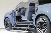 Задумка хорошая. Но исполнение убогое, могли бы колеса из золота и ступеньки из слоновьего бивня сделать,имхо для черни и нищебродов получилось.