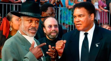 Джо Фрейзер и Али