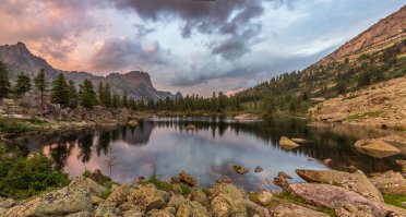 По порядку - озеро Каровое, озеро Художников, озеро Горных духов. Ергаки, Красноярский край.