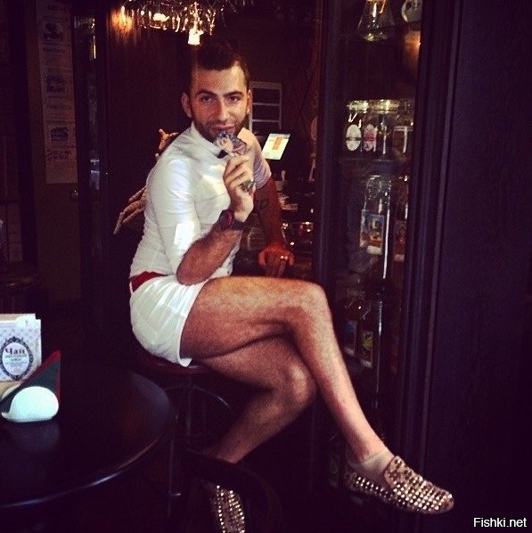 Мама ж ты моя дорогая...оно, оказывается, к нам в Ростов еще в семь лет приехало. И чего, до сих пор тут живет???! Как?? НЕЕЕЕЕЕЕЕЕЕЕЕЕЕТ