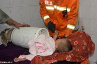 Это не совсем машинка с вертикальной загрузкой. Называется полуавтоматическая, технология начала 80-х годов.