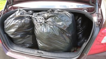 Сложил и сам прифигел, сколько мусора вместилось в машину...