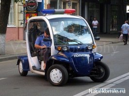 Необычные полицейские автомобили со всего мира