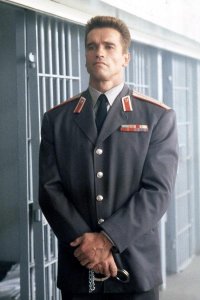 Подлецу всё к лицу!