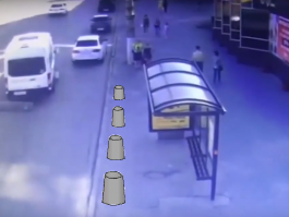 Бля, ну почему нельзя оградить хотя бы остановки общ. транспорта - затраты на копейки, а сколько жизней спасло бы! Да, а нарка сжечь вместе с останками его мусорника!!!