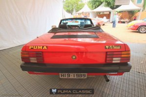 В глаза сразу бросаются задние фонари от Опеля Аскона 80-х годов!