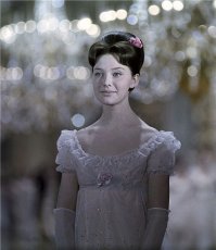 Людмила Савельева (род. 24 января 1942, Санкт-Петербург) - советская и российская актриса, народная артистка РСФСР. Самая известная её роль - Наташа Ростова в фильме Сергея Бондарчука "Война и мир" (1967)