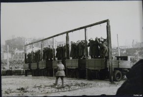 Ох и верно...сюда бы ещё, пусть чуть подвинутся уже висящие   .. Резуна, Калугина, Гордиевского