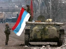 Вы правильно написали: "я не понимаю". Может не надо лезть туда, где не понимаете? Это как минимум глупо.
То, что вы назвали "идеология и обработка мозгов доверчивым людям", было написано на БМП пацанов, воюющих в Чечне. Они туда ехали не умирать, как вы себе нарисовали, а побеждать. Так вот я уверен на 100% что у вас не хватило бы духу не просто озвучить им вашу точку зрения, основанную на додумках и непонимании, а даже просто посмотреть им в глаза.
Что за отношение такое, вообще? Вы не понимаете, вам старается объяснить тот, кто понимает. Но вы вместо того, чтоб слушать его стараетесь навязать ему свое непонимание?
Скажите, вы на уроке математики тоже доказывали учительнице, что 2+2 будет не 4, а 5?