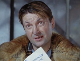 >И да, я нарочно пропустил звание «рядовой» – это получаемся мы – «паства», простые солдаты на таком вот параде званий и облачений.

Не мы, а вы:)