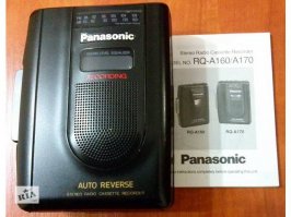 когда то такой плеер был с динамиком,радио и микрофоном.за бешеные 70бакинских на Горбушке купил