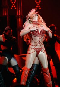 Фотографии старые подобраны, та же Бритни давно уж похудела
Бритни Спирс на церемонии 2016 Billboard Music Awards
в Лас-Вегасе, 22 мая.