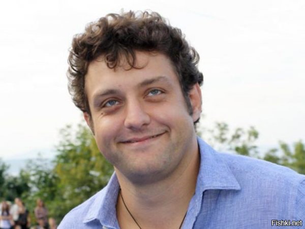 Попробую, но помните: это мое личное мнение. Я оставляю киноакадемии право быть с ним несогласными и помалкивать в тряпочку. :)
Андрей Краско

Сергей Маковецкий
.
Константин Хабенский

Юрий Чурсин

Владимир Долинский

Михаил Полицеймако

Владимир Машков

Михаил Пореченков

Сергей Безруков