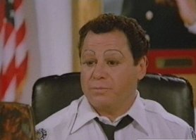 19 проблем, которые поймут только девушки с густыми бровями