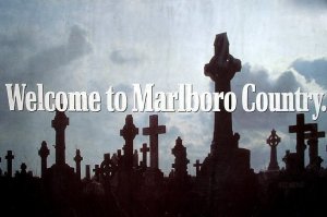 В общей сложности «ковбоя Мальборо» сыграли более десятка человек. Четверо из них по злому року скончались от заболеваний легких - Уэйн Макларен, Дэвид Маклин и Дик Молот - умерли от рака легких.
