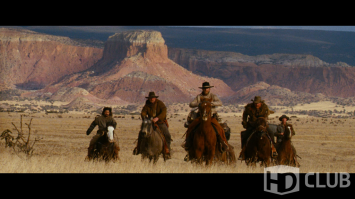 Ну Голливуд снимает не только Горбатые горы..