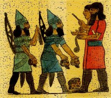 На ассирийца он похож тут