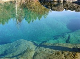 Голубое озеро, Башкортостан. Глубина около 12 метров.