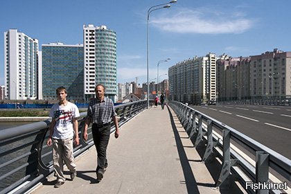 Губернатор Санкт-Петербурга Георгий Полтавченко подписал постановление о присвоении мосту через Дудергофский канал имени бывшего президента Чечни Ахмата Кадырова. Об этом в четверг, 16 июня, сообщил пресс-секретарь губернатора.