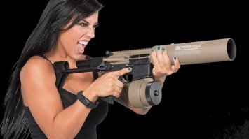 Банкострел Can Cannon для отстрела банок с газировкой.