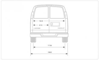 А парень то не высок, раз спокойно спит на этой кровати. Совсем не высок.