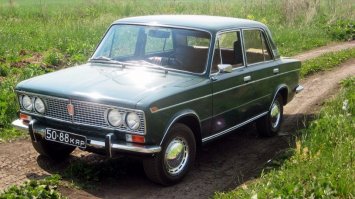 Классика должна оставаться классикой!
А то что нам показали,оно даже передвигаться сама толком не может....
Вот как должна выглядеть классика!!!!