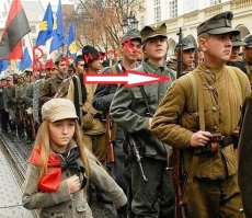 Тут есть тема - как раз для тебя:

===========

«Когда чиновники МО говорят, что на 70% есть на складах зимняя одежда, то они не врут. Просто это одежда образца СССР — ватники и кирзовые ботинки с каблуками, прибитыми гвоздями», — пишет Доник.

По его словам, для украинских военных приготовлены также спальные мешки со спрессовавшейся ватой, и, в соответствии с нормативами, по четверо трусов в год на каждого солдата.

Выходит — ватники против ватников… что и требовалось доказать.

Источник:  © Fishki.net