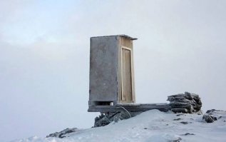 Самые удивительные туалеты мира (10 фото)