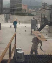 А что на этой фото опасного?