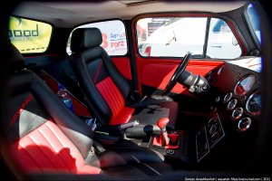 его мордаха и салон, фото от 2011 г.