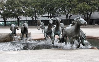 А мне еще вот этот фонтан очень и очень нравится!!!