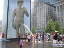 Поэтические и изящные скульптуры, дополненные струями воды