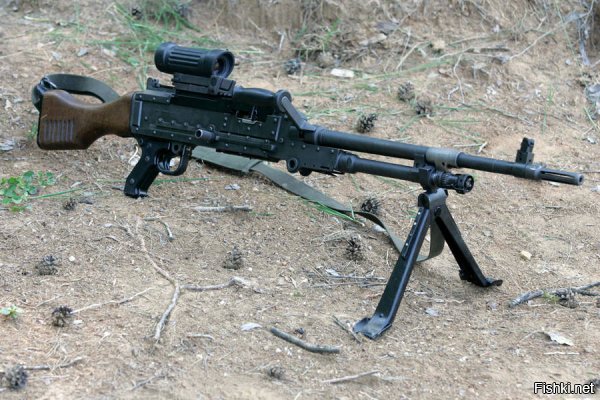 Что-то автор поленился фотографии поискать.

На первой - пулемёт FN MAG

Пулемёт M2 Browning 

М24 Remington (если он ее имел ввиду)

Barret M82A1 

McMillan Tac-50