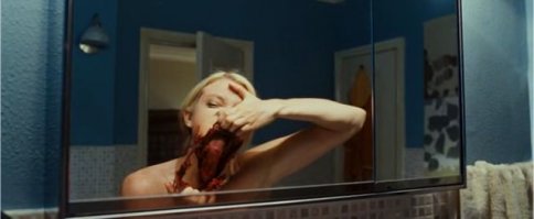 а мне всегда не по себе после просмотра фильмов ужасов про зеркала...