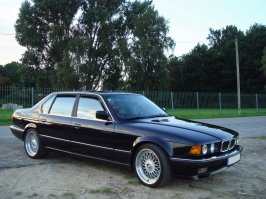 Взяли испортили BMW 750 E32