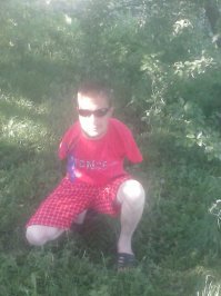 Олег Ермоленко с 404. Обещали ему ручки сделать. Но цэж еуропа. Вот теперь пацан без рук, а Россию ненавидит. Фото с его аккаунта в сети