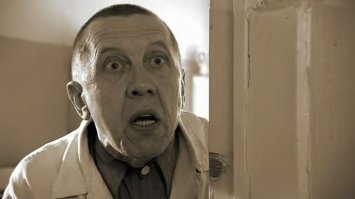 "Ну, рассказывайте, Никанор Иванович, откуда валюта у вас в вентиляции"