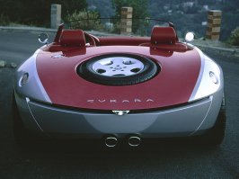 Пародия на "Бугатти" это русская "Сurara", а то что показали Вы - это индийский конструктор "ЛЕГО"