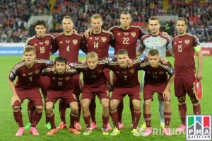 вот реально мужик,уважуха ему!не пид*рас конченный как эти