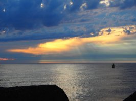странным образом, на  сколько я люблю Природу и до безумия  море, но почти ни один кадр не  впечатлил,ну  если только  мест где  мужчина плавает в закрытом водоёме. и кадр Ошен Шорс, где  кадр из  двух снимком,но не более.видимо из-за  ракурса,т.е. аэросъёмки.
 толи дело Балтика!
п.с. все  фото сделаны  мной, в разный  промежуток времени.не  проф. просто увлечённый