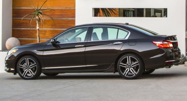 Новая камри почти как старый аккорд/инспайр, а новый аккорд почти как мерс